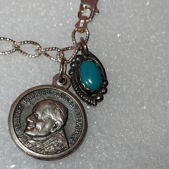 .925 Protection Charm Bracelet 8" Pope John Paul II & Turquoise Italy - Picture 2 of 5